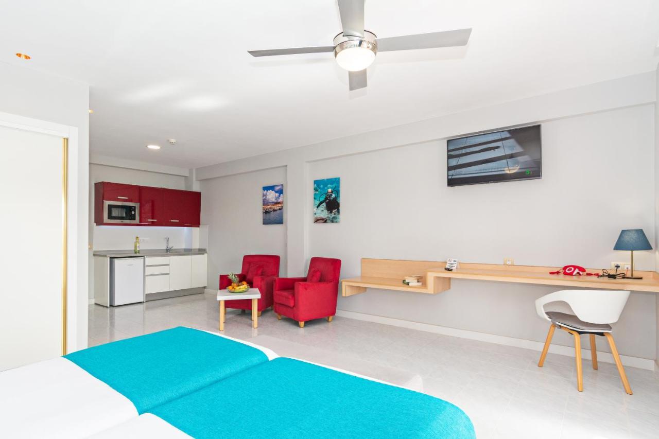 קוסטה טגוויסה Apartamentos Oceano - Adults Only - Solo Adultos מראה חיצוני תמונה
