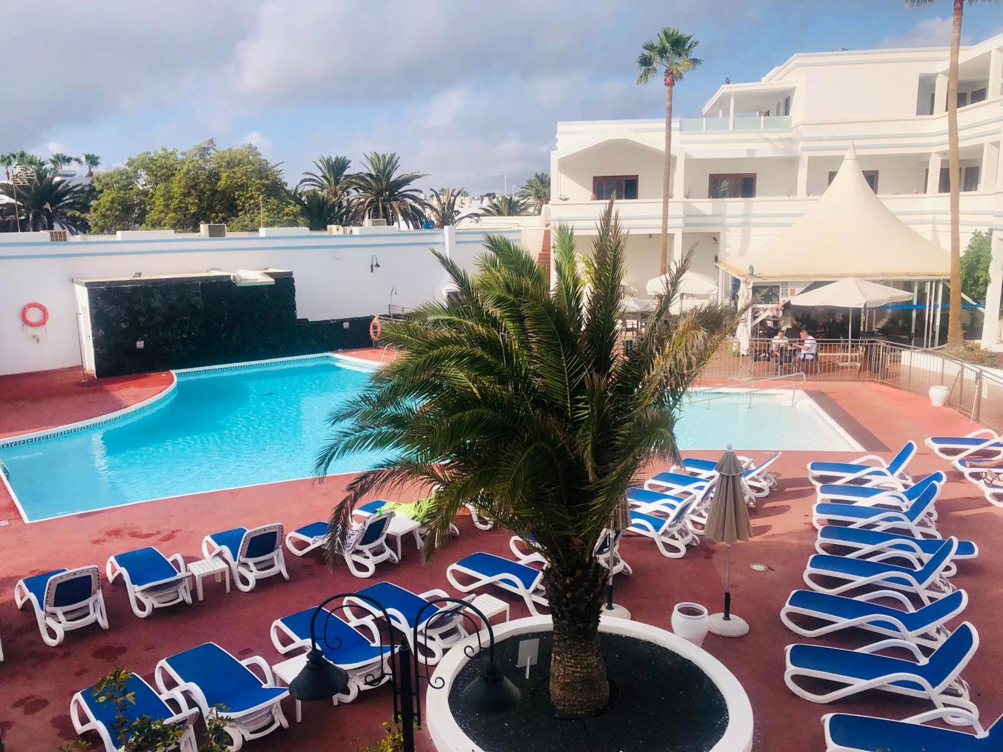 קוסטה טגוויסה Apartamentos Oceano - Adults Only - Solo Adultos מראה חיצוני תמונה